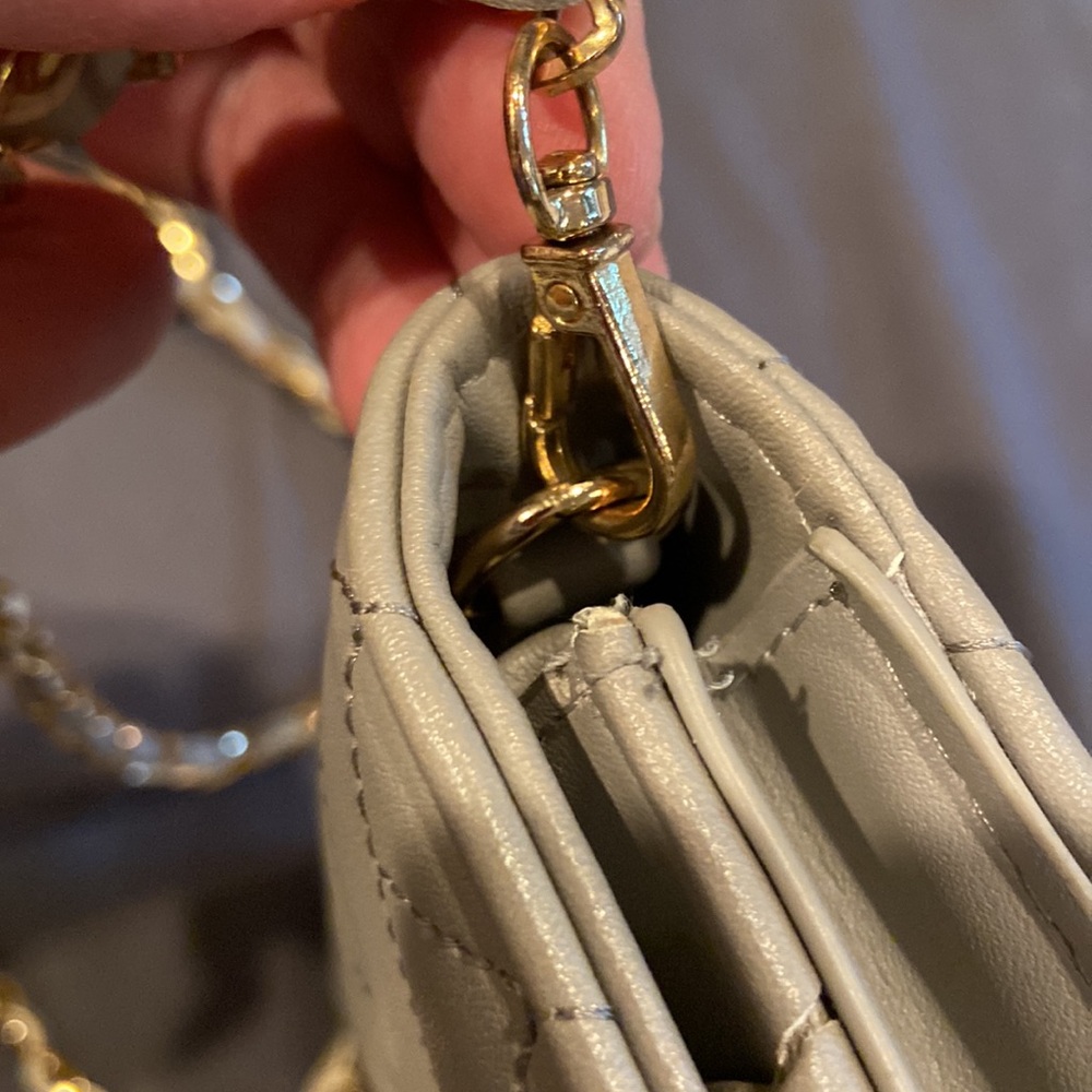 bebe Quilted Crossbody Bag Gray Gold Chain Strap Flap Y2K Shoulder Purse - Picture 15 of 17